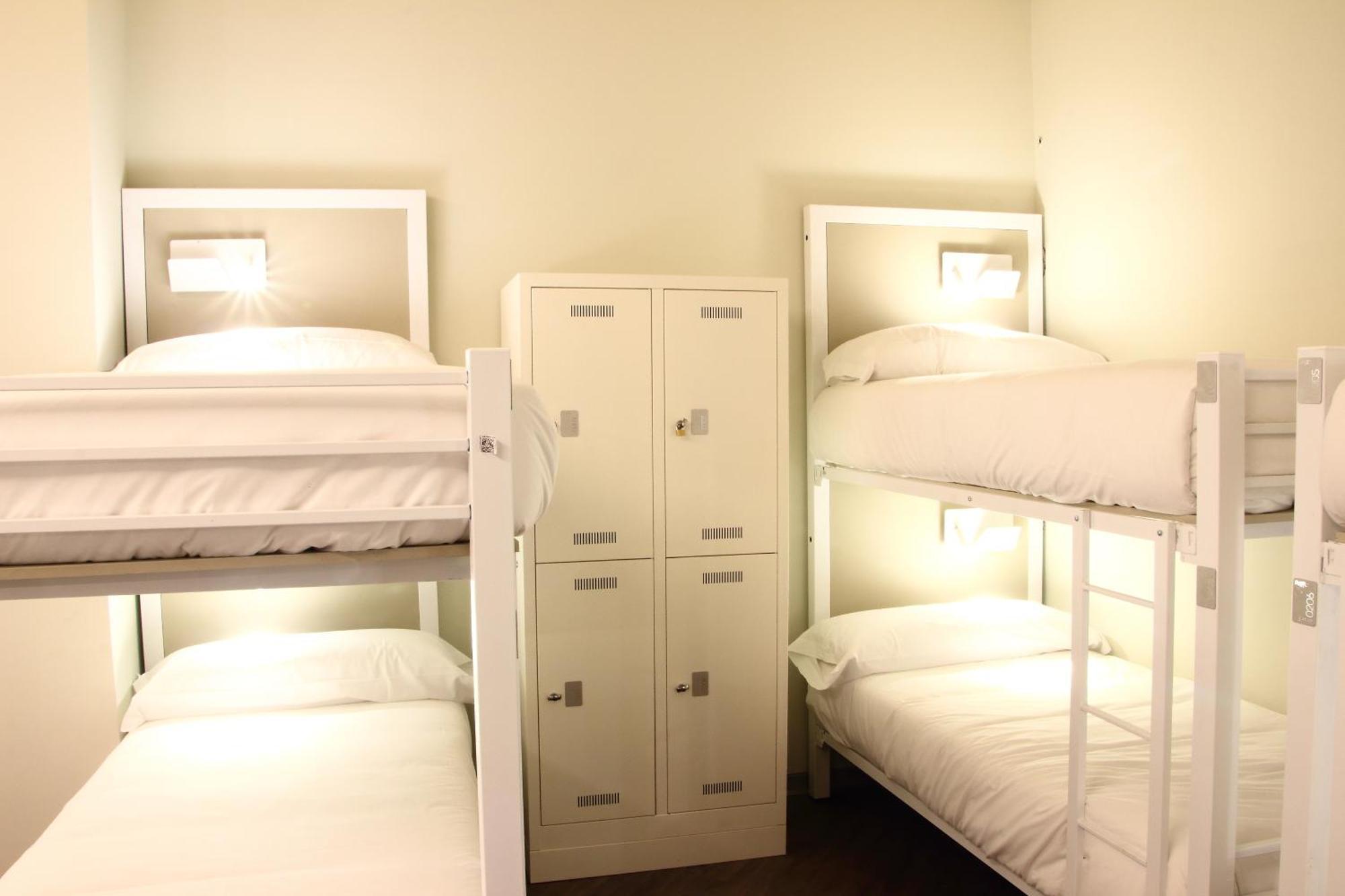 Poshtel Bilbao - Premium Hostel Bilik gambar