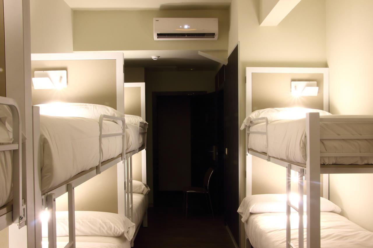 Poshtel Bilbao - Premium Hostel Luaran gambar
