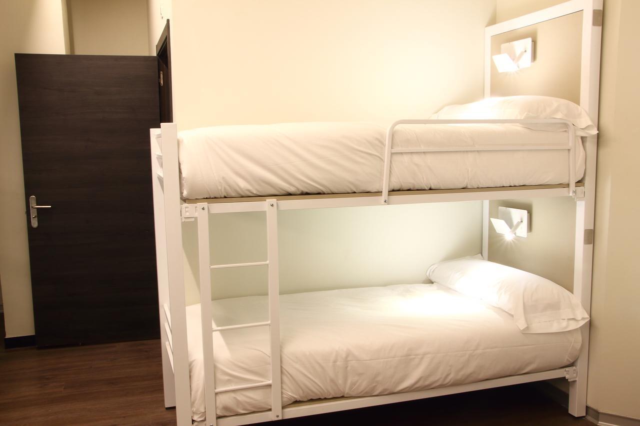 Poshtel Bilbao - Premium Hostel Luaran gambar