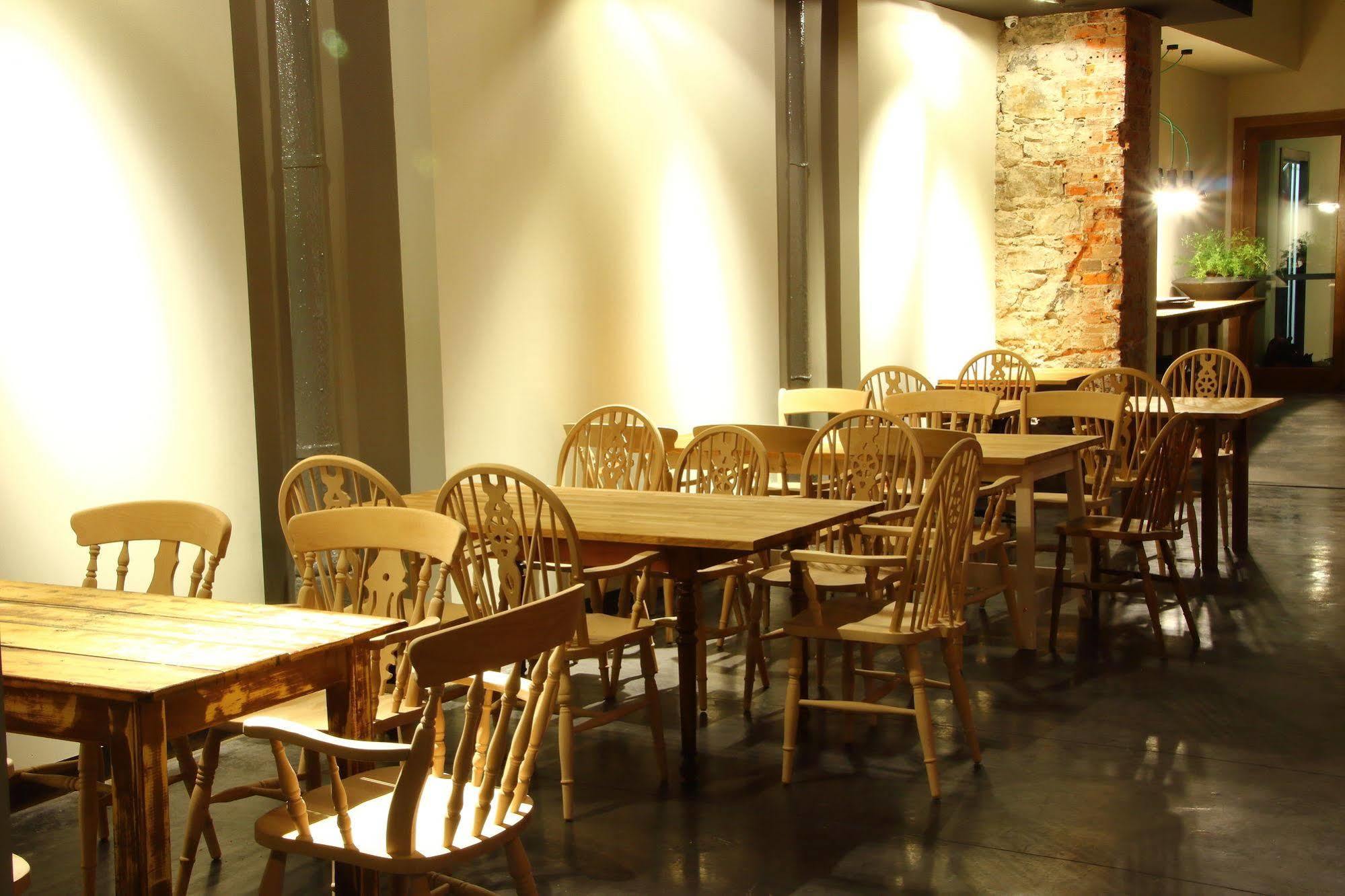 Poshtel Bilbao - Premium Hostel Luaran gambar